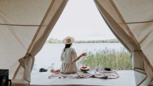The 5 Most Beautiful Destinations For Glamping In The US